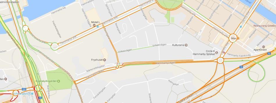I ett snitt över Hammarbyvägen och Hammarby fabriksväg finns idag 3-4 körfält för biltrafik. 4.7.