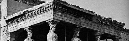 Exempel på uppgifter SURT REGN Här nedan ser du ett foto av statyer kallade Karyatiderna som byggdes på Akropolis i Aten för mer än 2500 år sedan. Statyerna är gjorda av en stenart som heter marmor.