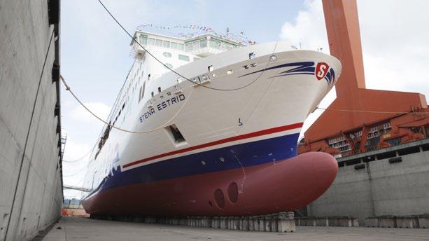 Fartygen byggs även med klassnotationen DnVGL Gas Ready SYSTEMATISKT MILJÖARBETE GER RÄTT FÖRUTSÄTTNINGAR FÖR KUNDER Stena RoRo är certifierade enligt ISO 14001 och arbetar systematiskt för att de