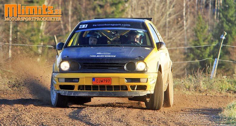 MARKNATTSNATTA SKÄNNINGE 27 OKTOBER Det var sista deltävlingen i Svenska Rally cupen och det kom198 startande och dom hade 5 sträckor.