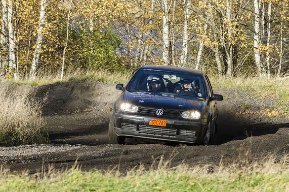 ADDINOL SPRINTEN NORRKÖPING 3 NOVEMBER Det var en deltävling i Östergötlands RS-serie som kördes i Himmelstadlund och dom körde 1 sträcka 3 gånger och alla tider räknades och det kom 76 stycken.