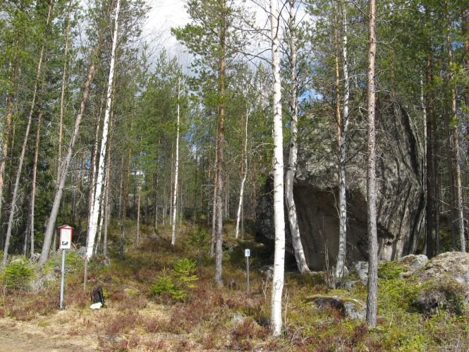 Väl framme har vandraren lämnat Hogdalsbygden.