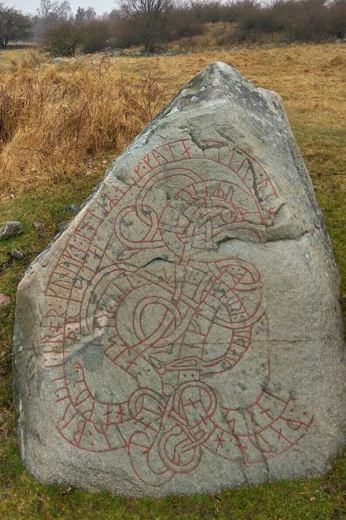 Brända ben, eller kremering, var den vanligaste formen av begravning i Sverige under vikingatid.