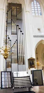 Kororgel (Manual C-c 4, Pedal C-g 1 ) Grundstämmorna i kororgeln Manual/Pedal Sixte 2 6/13 Bourdon 16 Manuals/Pedal (unenclosed) Chamade 16, 8, 4, Montre 16 Septième min.