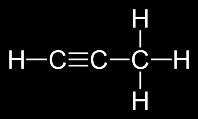 trippelbindningar eftersom de är omättade kolväten (saknar väteatomer).