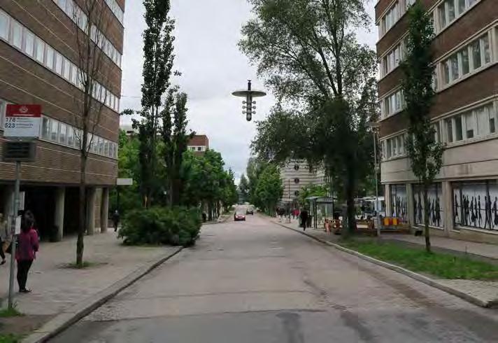 Sträcka 15 KISTAGÅNGEN Kistagången västerut Efter Jan Stenbecks torg svänger spårvägen av till höger in på Kistagången och fortsätter framåt i ett körfält som delas av spårvagn, buss och enkelriktad