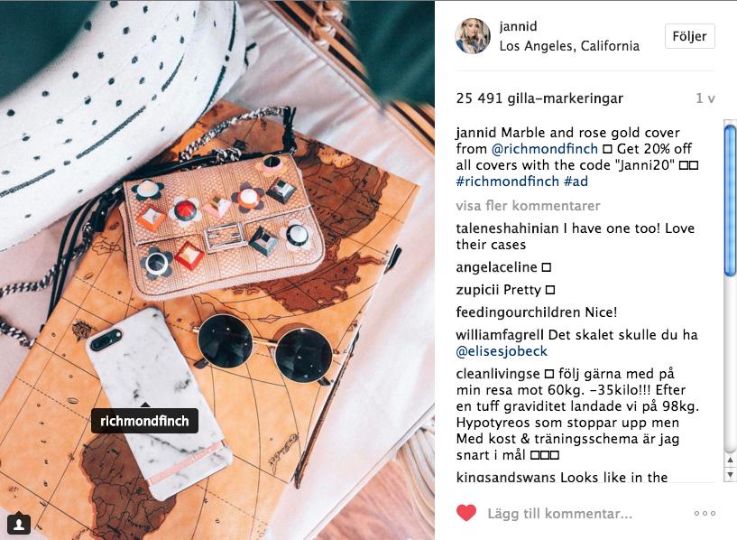 Vidare nämner hon även varumärket i form av en tag och en hashtag som är kopplat till varumärket vilket tydliggör syftet med inlägget.