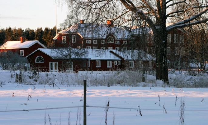 Stiftsgården HP8 Stiftsgården i Undersvik erbjuder miljö för barn, unga och vuxna att samlas och mötas för att få tillfälle att reflektera och växa.