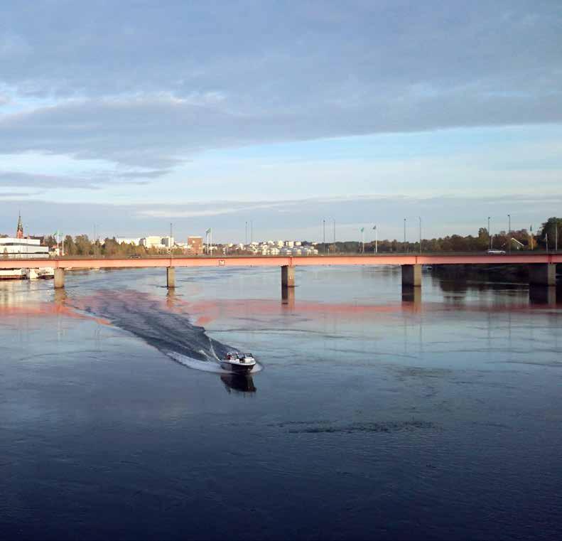 för sin egendomsförsäkring men kvarstår med olycksfallsförsäkring och som delägare i bolaget. Verksamheten i Kommungaranti Skandinavien Försäkrings AB