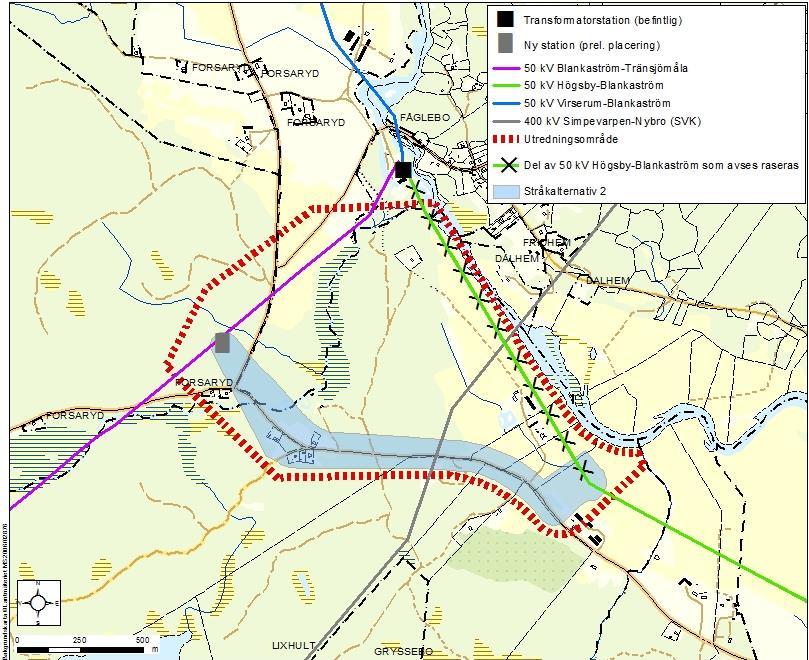 Figur 2.5. Kartan visar utredningsområde och stråkalternativ 2 för den planerade 50 kv ledningen. Den luftledningssträcka som kan raseras, om projektet realiseras, är överkryssad. 2.4.