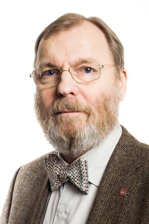 se senast 15 September. Prova på IPAD/SMARTPHONE. Datalärare Daniel Eriksson visar oss användningen av olika appar med mera.