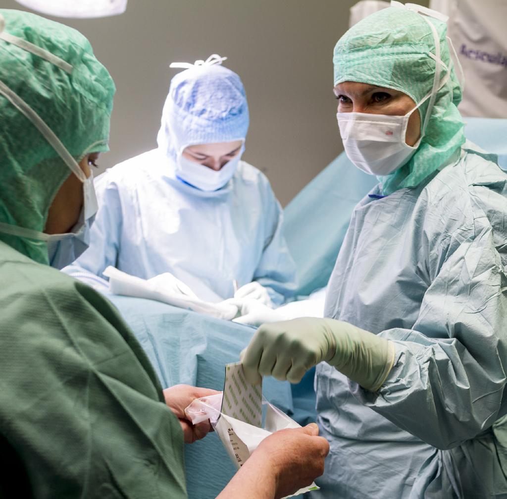 Innehållsförteckning Resultat...22 Övergripande mål och strategier...22 Capiomodellen...22 Ansvar och organisation för kvalitets- och patientsäkerhet s - arbetet...23 Ansvar och organisation.