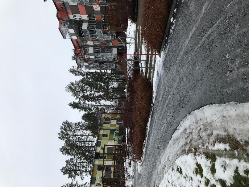 Detta har till viss del fångas upp i färgsättningen på balkongerna på ett hus.