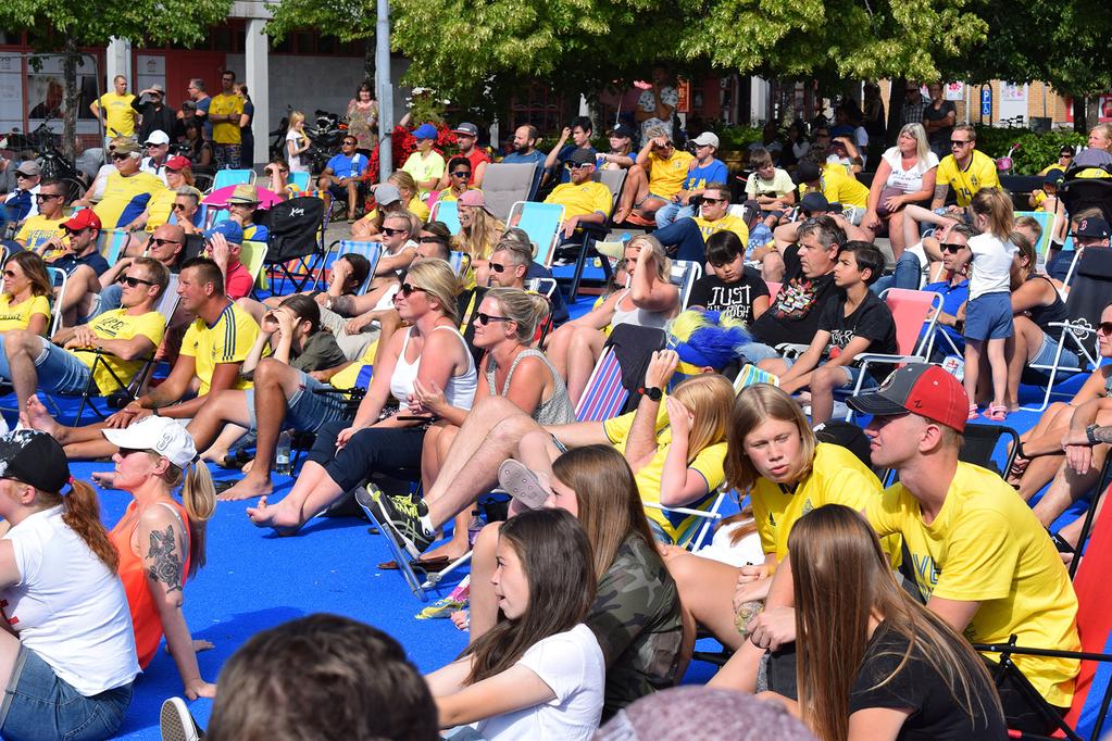 VM-fest på Fredstorget Heja fram Sverige! I sommar ser vi fram mot nya folkfester på Fredstorget när Sveriges damer spelar VM-fotboll i Frankrike. Kom och heja! Fyll Fredstorget med blågult!