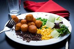 Uppgiftslämnare: Säljpartner Häll & Co AB Varumärke: LECORA Leverantörens artikelnummer: 2160 Förpackningsstorlek: 227x15g Produktinformation Ingrediensförteckning: Morot*, potatis*, kålrot*, röda