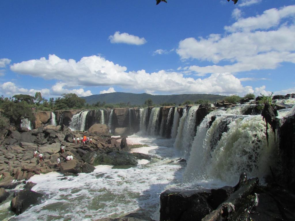 Fourteen falls Det spektakulära Fourteen falls ligger strax utanför Thika i den centrala