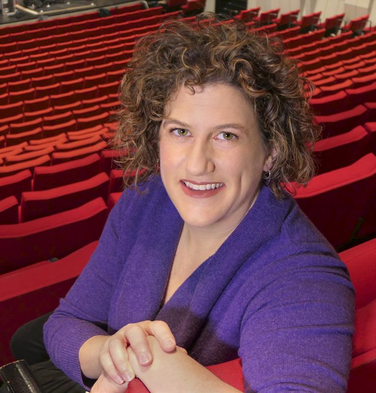 Rebecca Miller, dirigent Det är Uppsala Kammarorkesters blivande chefdirigent, Rebecca Miller, som avslutar den här orkestersäsongen.
