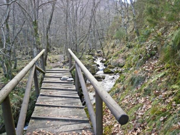 Camino Primitivo, Oviedo Lugo, 10 nätter 2(8) Dag 1 Ankomst till Oviedo Under dagen ankommer du till den gamla och vackra staden Oviedo. Ett tips är att besöka katedralen innan du lämnar staden.