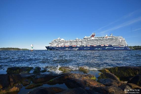 Mein Schiff 4 Rederi: TUI Cruises Byggd: 2015 Längd: 293 meter GT: 99 526 Passagerare: