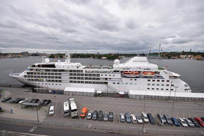 Silversea cruises Byggd: 2009 Längd: 196 meter GT: 36 000 Passagerare: 540 Antal anlöp: 4 Seven