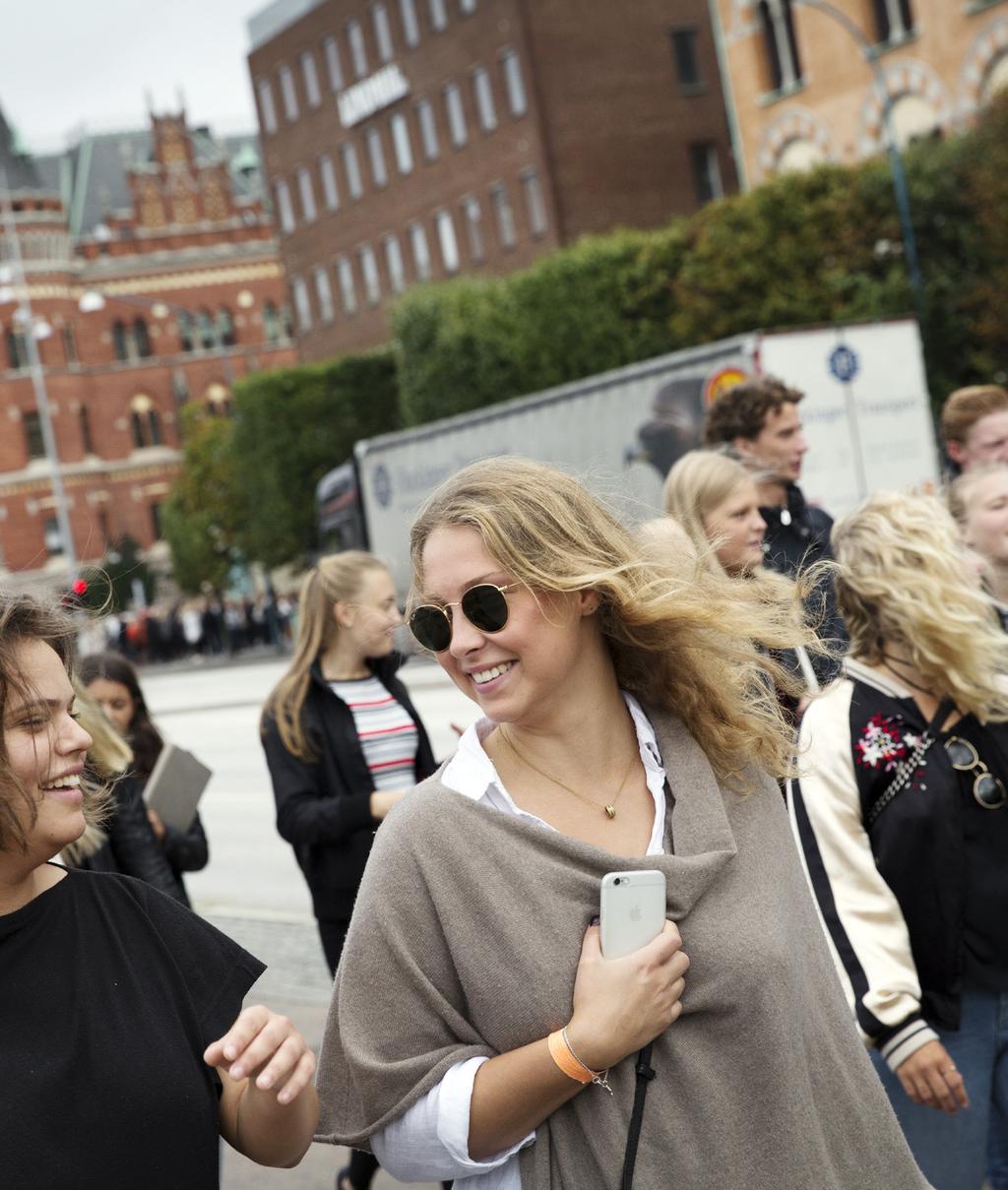 11 NÄRINGSLIV OCH SAMVERKAN Som student på Campus Helsingborg har du många möjligheter att odla ditt kontaktnät som du kommer att ha stor nytta av när du söker jobb efter examen.