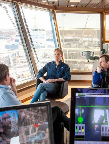 Fyra veckor på, fyra veckor av M ånader ute till havs utan kontakt med vänner och anhöriga? Inte längre. I dag behöver sjöfartsyrket inte betyda att man offrar något. Tvärtom.