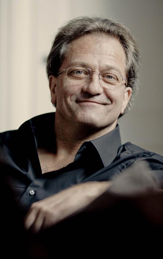Gérard Korsten Gérard Korsten var Uppsala Kammarorkesters första chefdirigent mellan åren 1994 1998 och har därefter regelbundet fortsatt att gästa oss, senast hösten 2017.