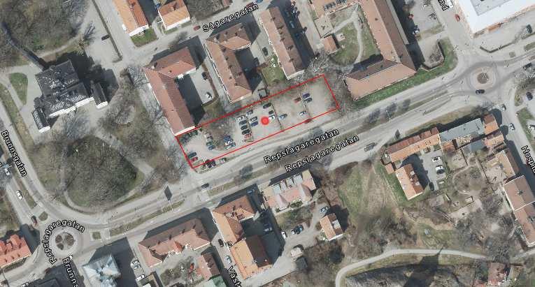 Dnr 2/14 bttenvåningar. Kringbyggda kvarter eftersträvas, med byggnader av begränsad längd, mt tydliga gaturum ch trädgårdsrum i kvarterens inre.