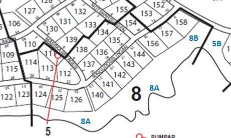 ARBETSOMRÅDE 8 DETALJERAD SKÖTSELBESKRIVNING Skötselområde 8 I väst naturmark dominerad av stora tallar med inslag av björk. Återväxten av tallar måste säkerställas.