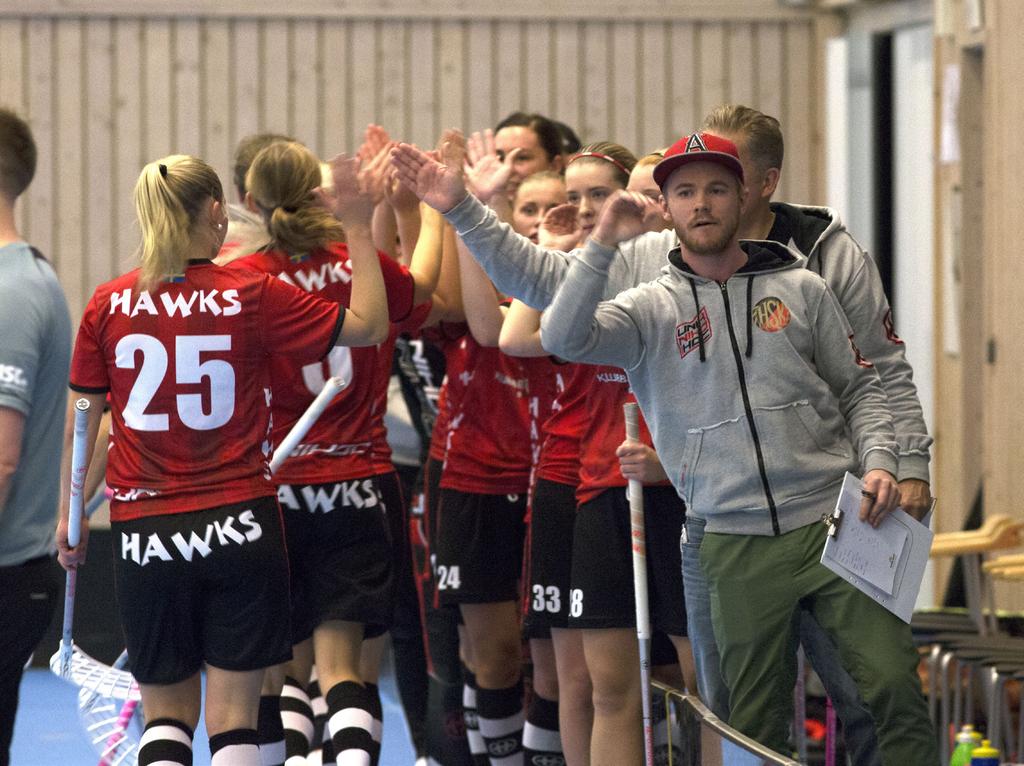 Foto: Petra Lundmark matchprogram 2017/2018 damer division 1 HUVUDTRÄNARE ANDERS schough Hässelbys damer tar på lördag emot nacka wallenstam hemma i borgen.