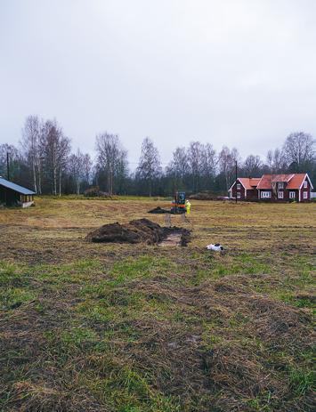 Arkeologgruppen AB rapport 2016:06 Figur 4. Undersökningsområdets sydvästra del. Foto taget från norr av Erica Strengbom.