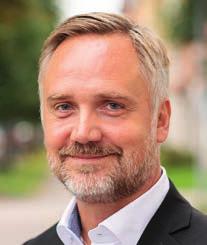 Trots att de offentliga upphandlarna blir allt mer professionella så behövs medveten politisk ledning, tydliga styrdokument och ett tydligt mandat till inköpsorganisationen, för att nå uppsatta mål.