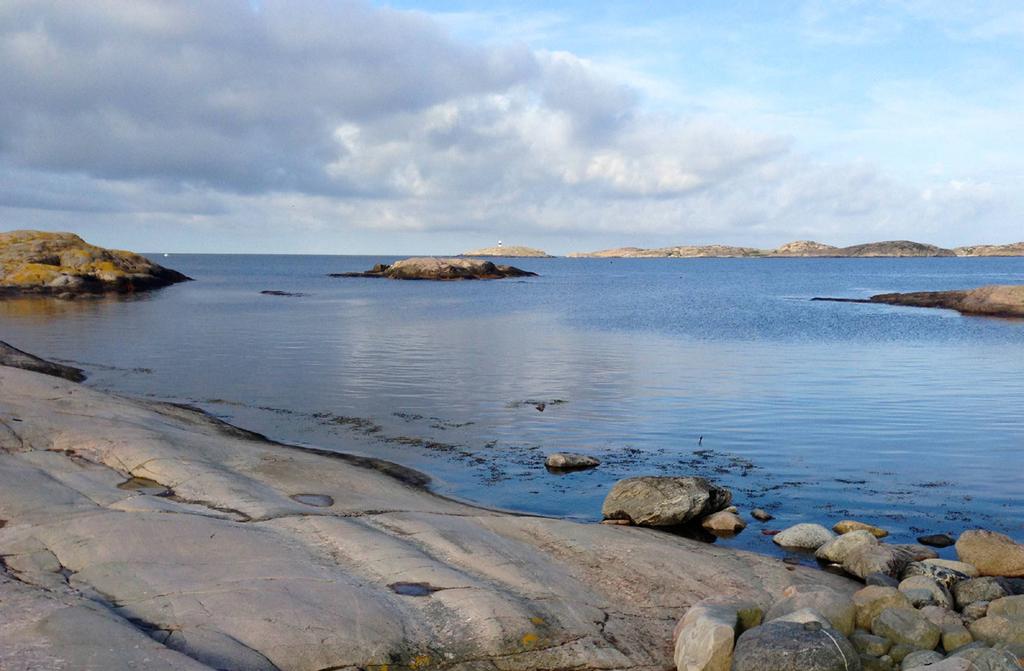 VI I REDERIET Jan Lindberg till minne Vår kollega och vän Jan Lindberg har hastigt lämnat oss efter en olycka. Jan är saknad både som kollega och vän till många av oss inom rederiet.