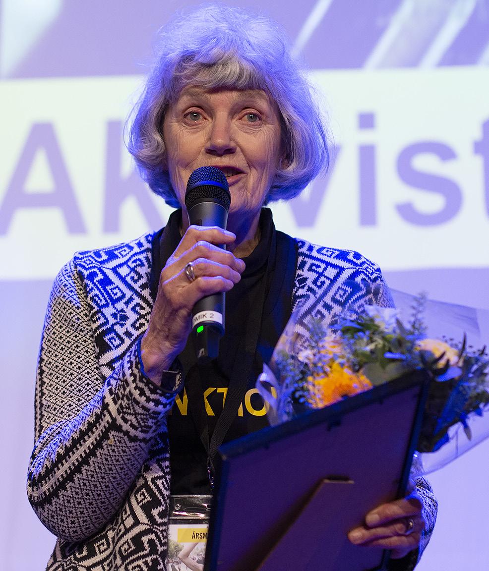 INSATS JUNI 2019 SIDA 9 ANITA GRÜNBAUM MOTTOG STORA ENGAGEMANGSPRISET Anita Grünbaum bildade 1972 den första lokala Amnestygruppen på orten.