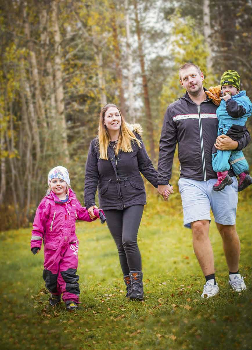 Foto: Jeanette Laestander. 20 KONTAKTA OSS NÄR DET GÄLLER! Markarbeten i alla former, stora som små, från den lilla gräsmattan till den stora entreprenaden.