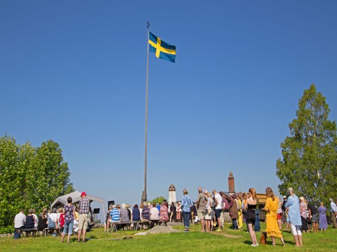 De hade dock inte tid att stanna, då ligger på rulle i klungan för att uppnå en ny bästatid.