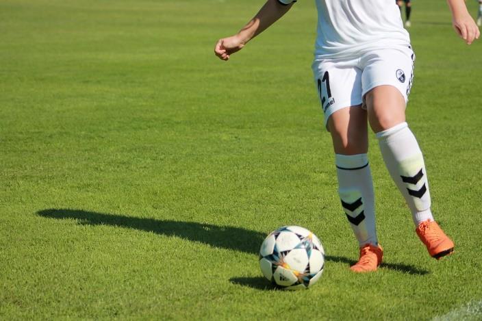 PERIOD 18/6-21/6 FOTBOLLSSKOLA I NYBORG Fotbollsskola för flickor och pojkar 7-10 år på