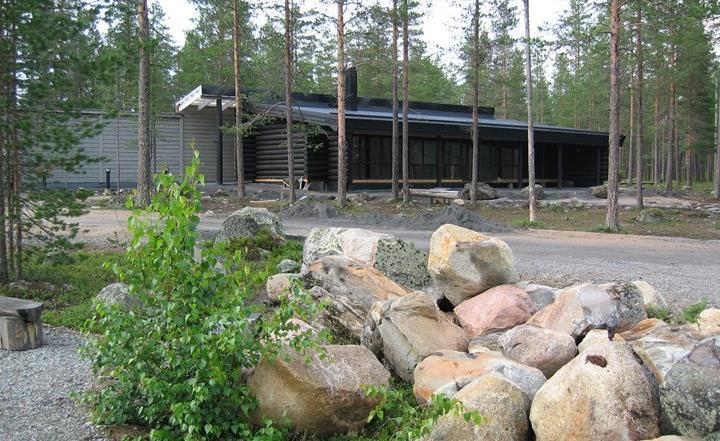 Onsdag 26/6 STENÅLDERSKUL I FATTENBORG Välkommen till en stenkul lägerdag i fornlämningsområdet Fattenborg!