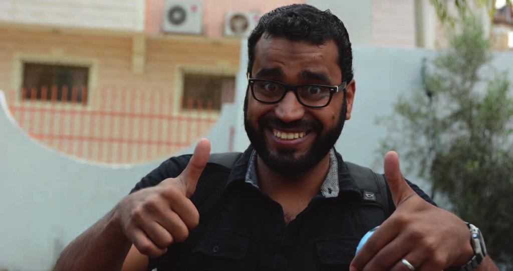 Ali Nassman, 30 år. Jabaliya Camp Det händer ganska ofta att jag blir igenkänd på Gazas gator. Folk stoppar mig och vill ta ett foto med mig, eller ha min autograf. Jag är skådespelare.