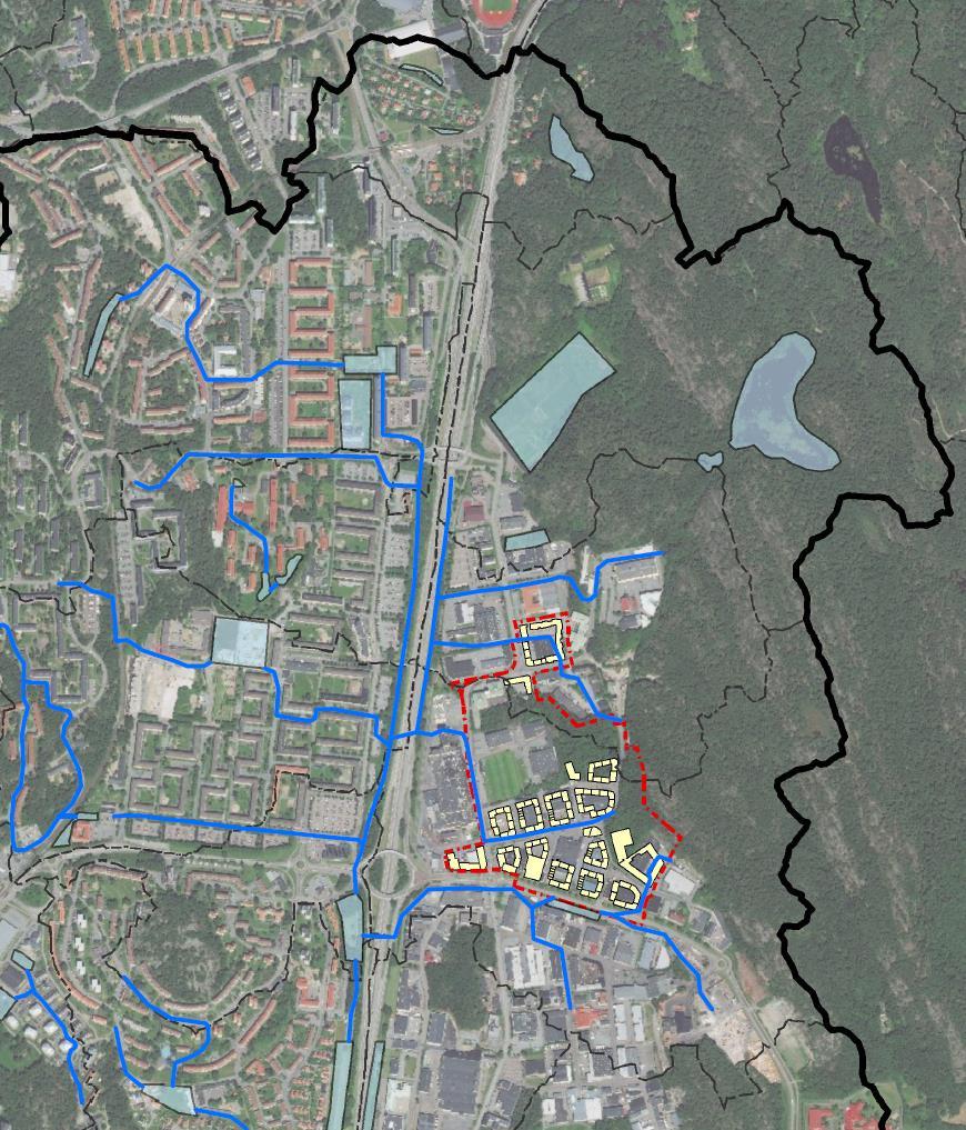 ett grönområde mellan befintliga parkeringar som ses som en möjlig plats för skyfallshantering men dessvärre finns inget större område inom planområdet som skulle kunna användas för att underlätta