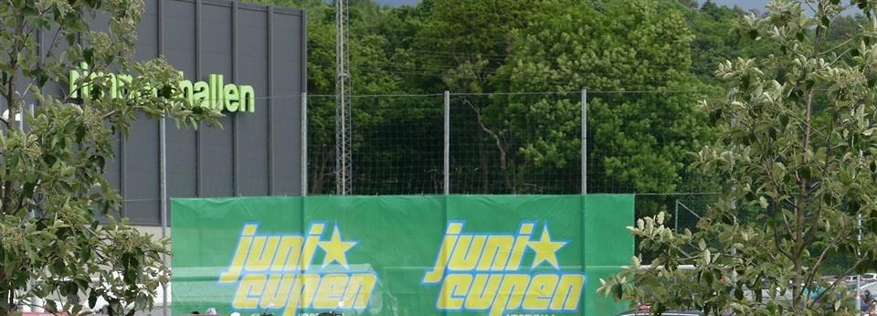 En härlig avslutning på handbollssäsongen och även en chans att umgås med handbollskompisar från de Nordiska länderna. Som vanligt finns all information som ni behöver på junicupen.se och facebook.
