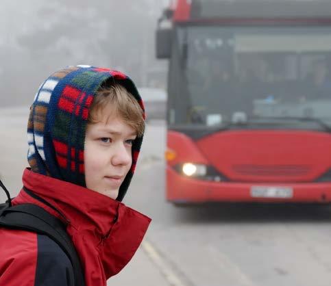 3. Riktlinjer för säkra skolvägar För att främja en ökad upplevd trygghet, säkerhet och för att uppmuntra fler till att gå eller cykla till skolan har följande riktlinjer arbetats fram. 3.