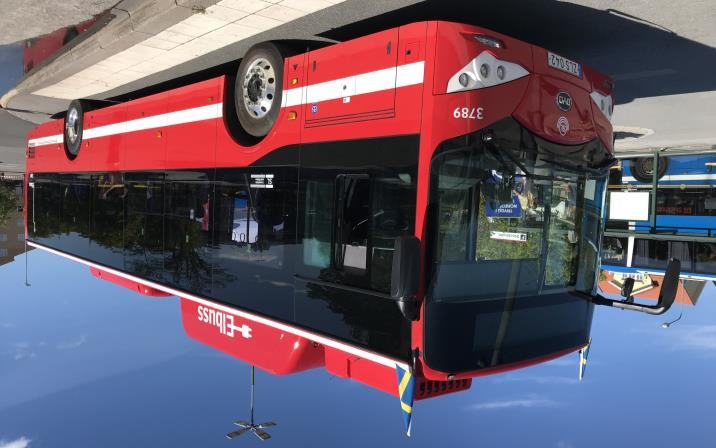 37(127 Figur 15 Depåladdad elbuss i Norrtälje. Foto: Maria Övergaard.