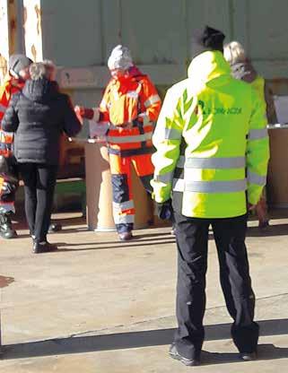 2 3 INNEHÅLL En ren miljö i arv Mot sommaren och ett kretsloppssamhälle...3 Hemmets avfallshantering...4 Fritidsbostädernas avfallshantering...4 Avfallet till rätt adress.