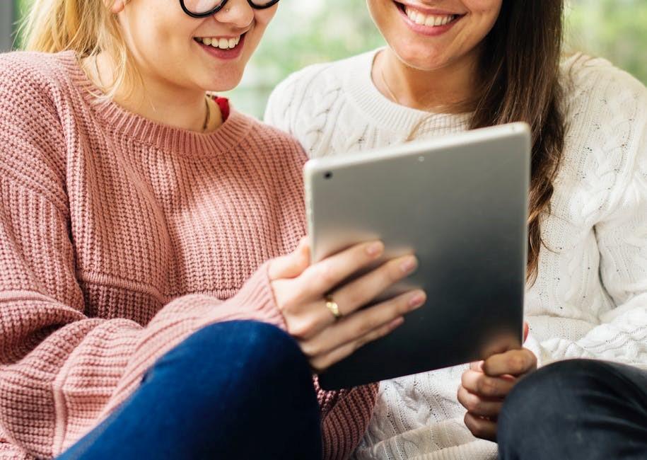 Färdigheter i att använda digitala minskar risken för utanförskap Att få kunskaper om, och övning i att använda teknik och