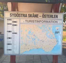 Kåseberga har en besöksstatistik på strax under 800 000 besökare årligen och de flesta av dessa kommer under sommarmånaderna.