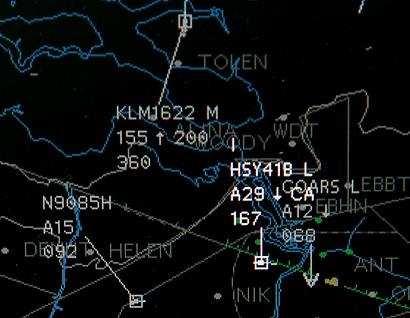 Stripplösa system bygger på att information från färdplaner integreras i radarskärmen, knytet till radarekon från flygplanen.