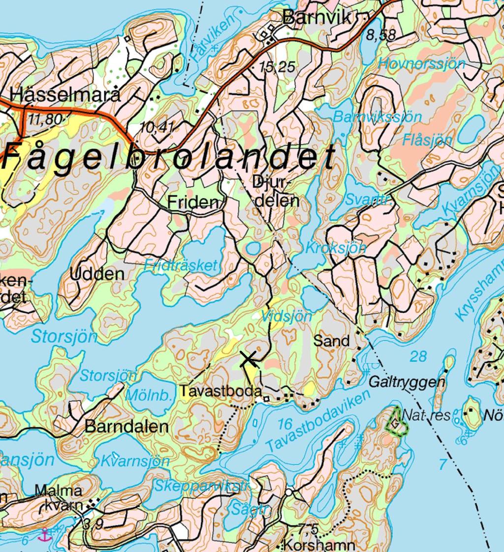 X: 6575040 Y: 1661563 Z: 27 0 0,4 0,8 1,2 1,6 2 km (rikets nät-rt90 2,5 GON Väst) Skala 1:20 000 (1 cm på kartan motsvarar 200 m i terrängen) Från Stockholm tag väg 222 mot Stavsnäs.
