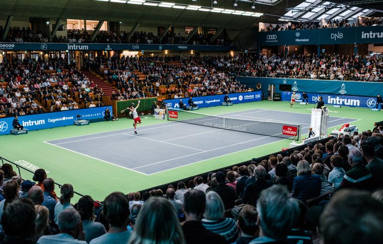 TENNIS OCH NÄTVERKANDE I VÄRLDSKLASS Intrum Stockholm Open är den äldsta inomhusturneringen på ATP-touren och den enda som spelas på en befintlig tennisanläggning Kungl. Tennishallen.