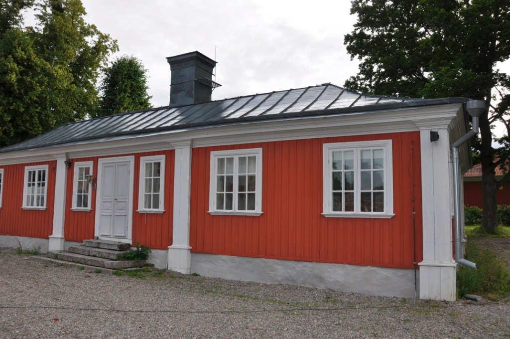 1 När länsmuseet kopplades in som antikvarisk medverkande var taket redan grundmålat (se bild